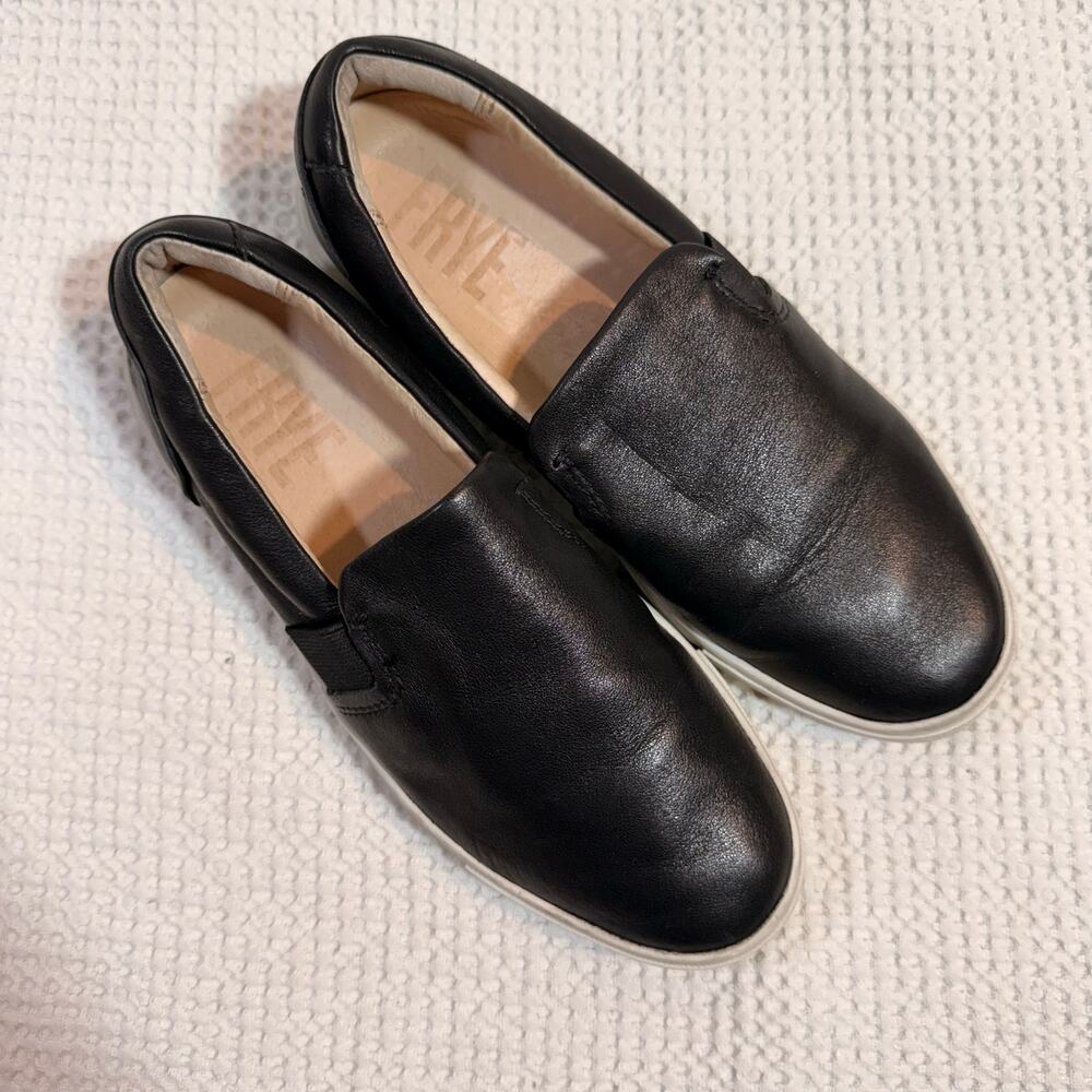 Frye Black Leather Slip On Casual Minimalist Capsule Wardrobe Loafer Size 6.5M